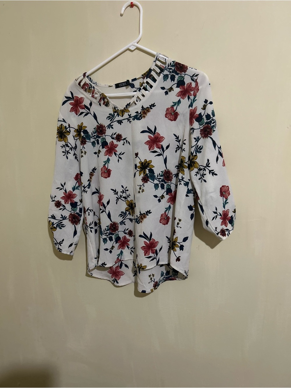 CeCe White Floral Lattice-Neck Three-Quarter Sleeve Tunic
